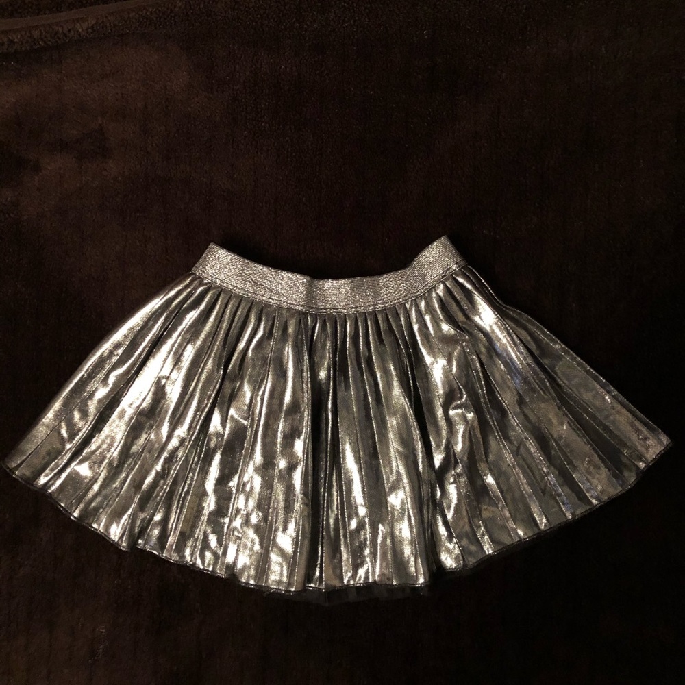 Girls pleated skirts